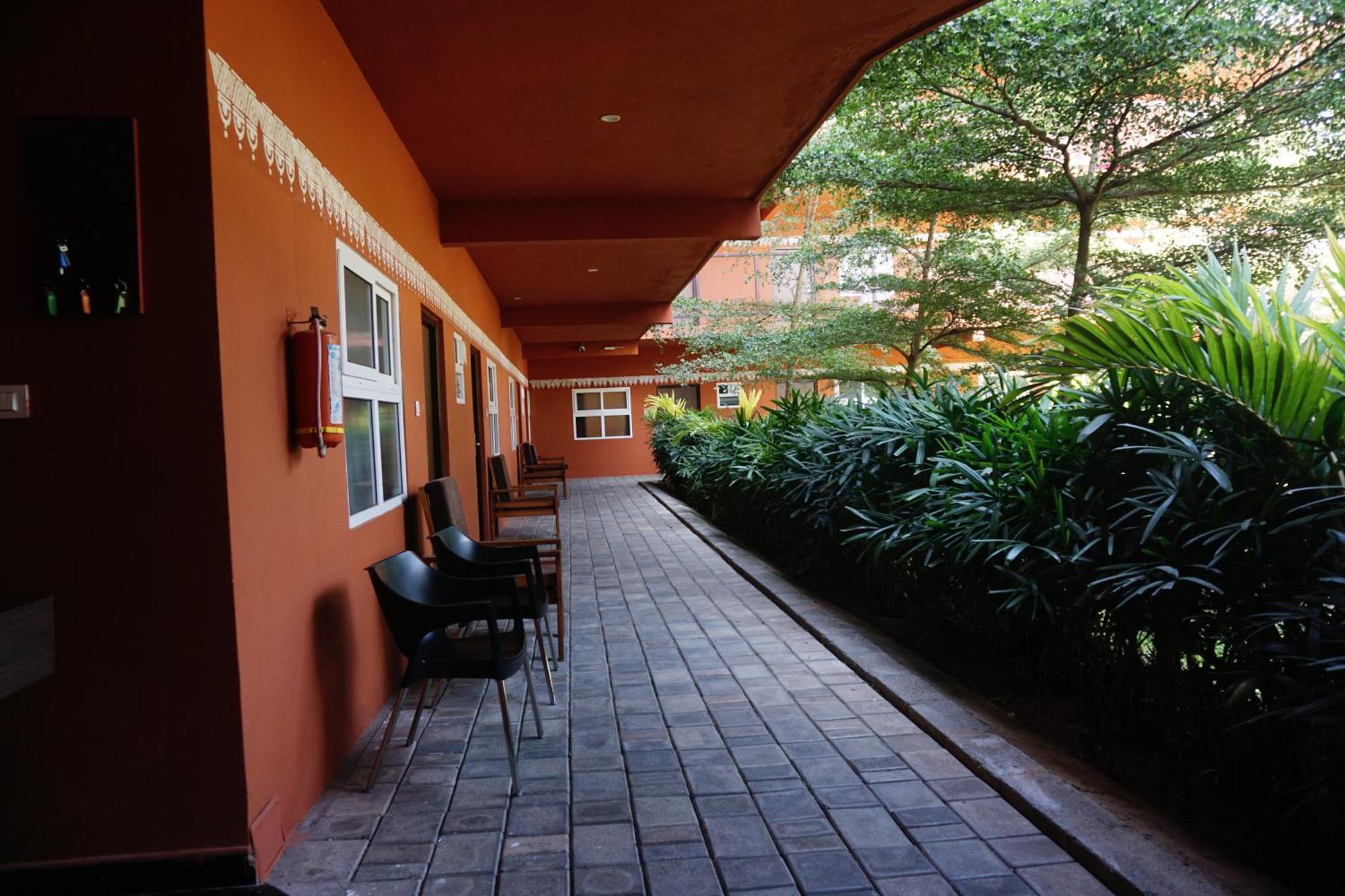 Vistar Resort & Hotels Kammasandra Esterno foto