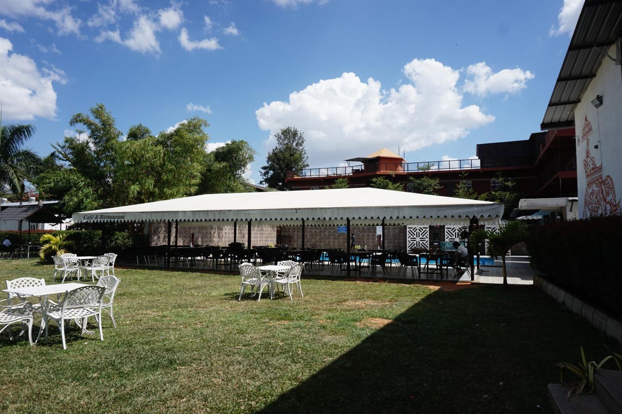 Vistar Resort & Hotels Kammasandra Esterno foto