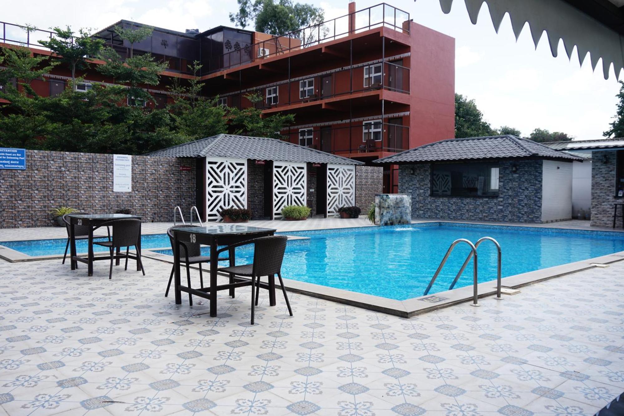 Vistar Resort & Hotels Kammasandra Esterno foto