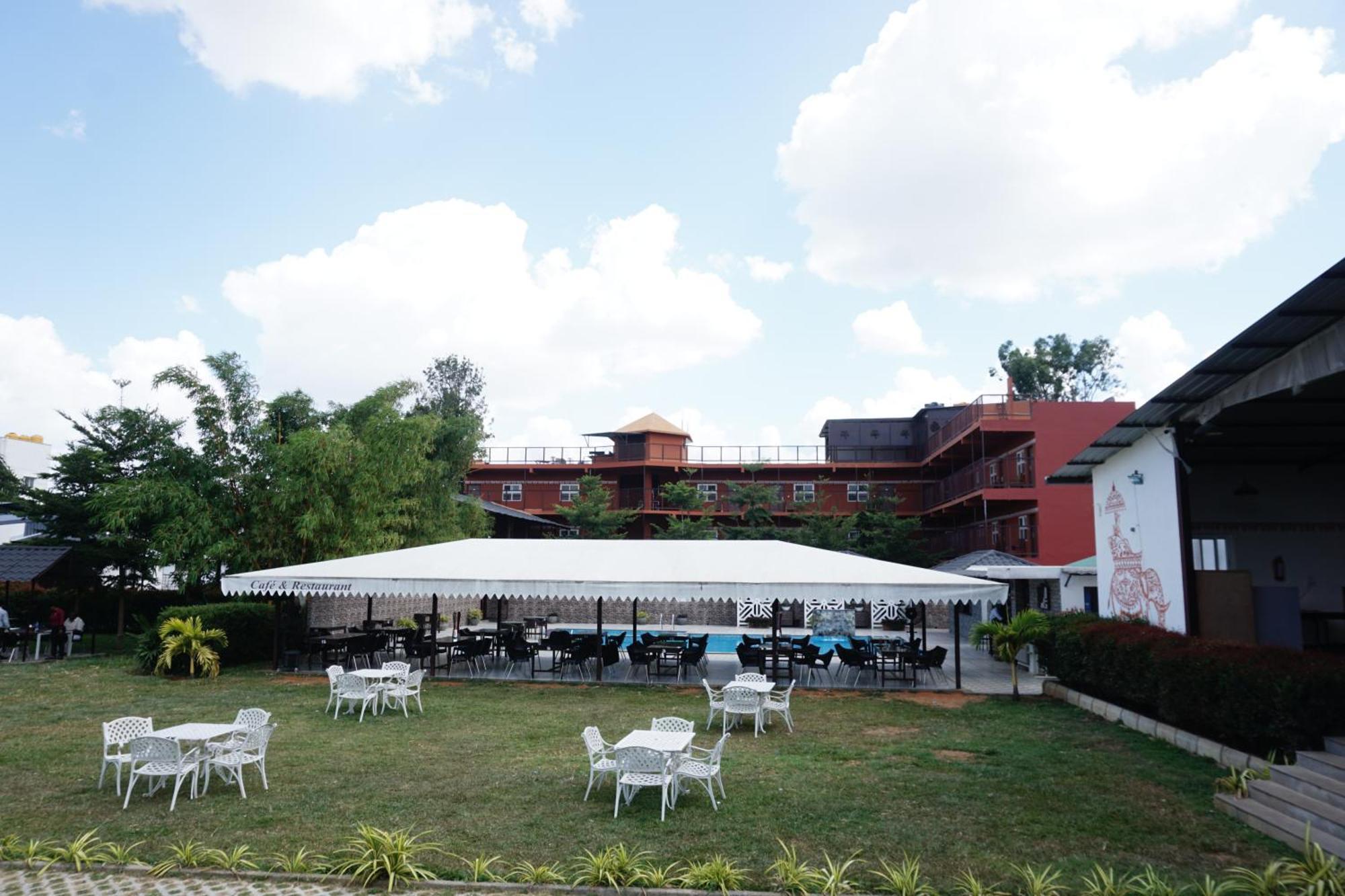 Vistar Resort & Hotels Kammasandra Esterno foto