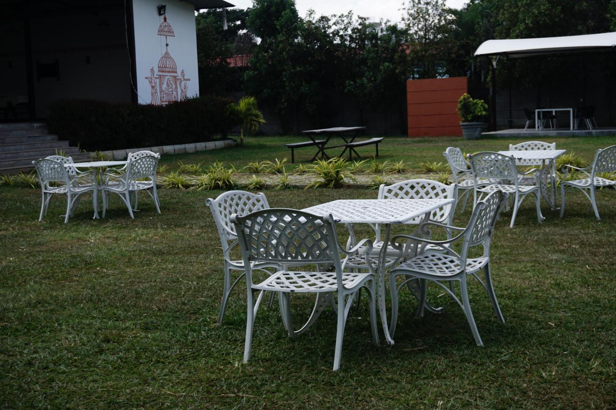 Vistar Resort & Hotels Kammasandra Esterno foto