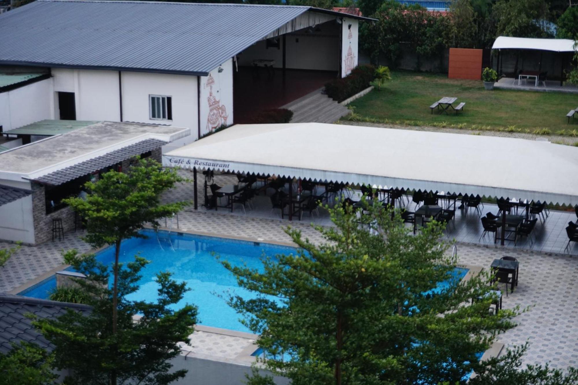 Vistar Resort & Hotels Kammasandra Esterno foto